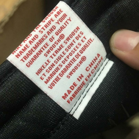 Air Jordan 1 - Picture 3 of 8